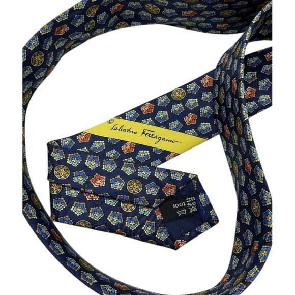 NEW SALVATORE FERRAGAMO Men's 100% Silk Necktie LUXURY Blue Geometric W:3.8" EUC - Picture 3 of 4
